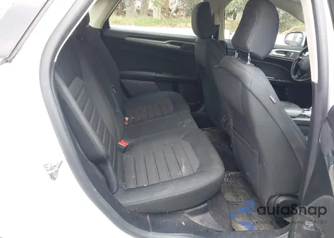 2020 Ford Fusion Hybrid Se z USA, uszkodzony, nr VIN 3FA6P0LU9LR171019